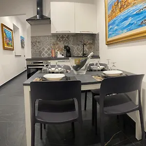  Apartment Vacanze Donna Ina Italy